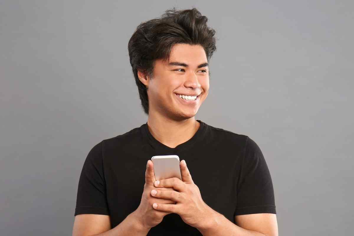 How To Text A Leo Man