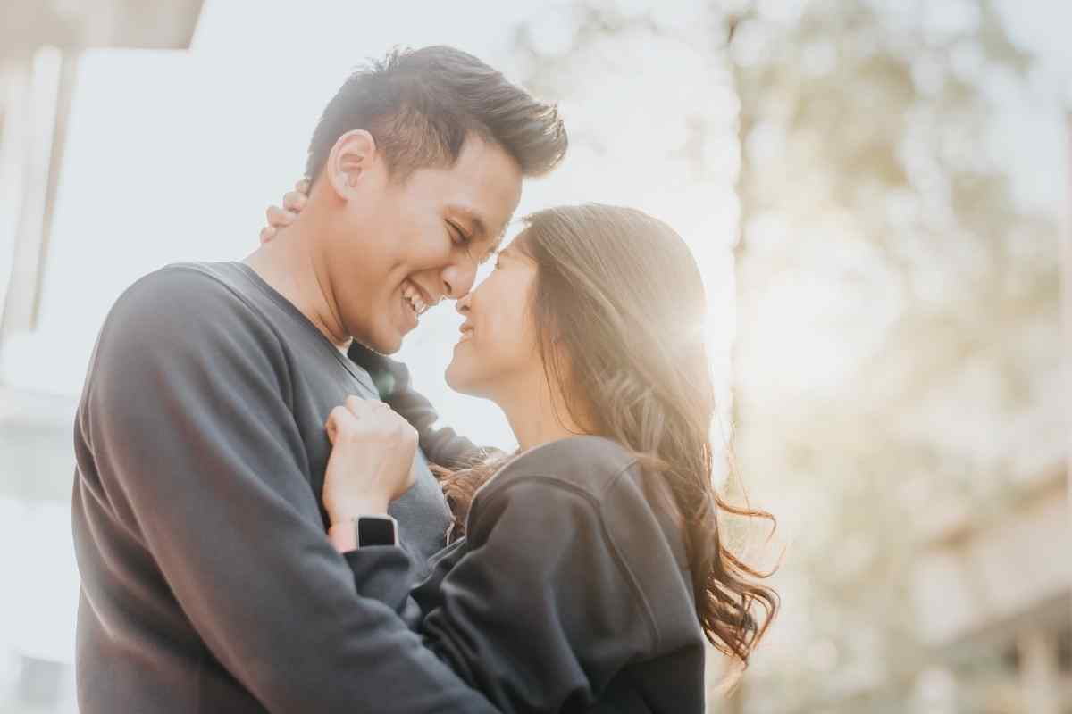 7 Signs A Cancer Woman Is In Love