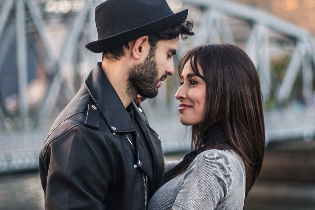 5 Clues A Capricorn Man Is Flirting With You