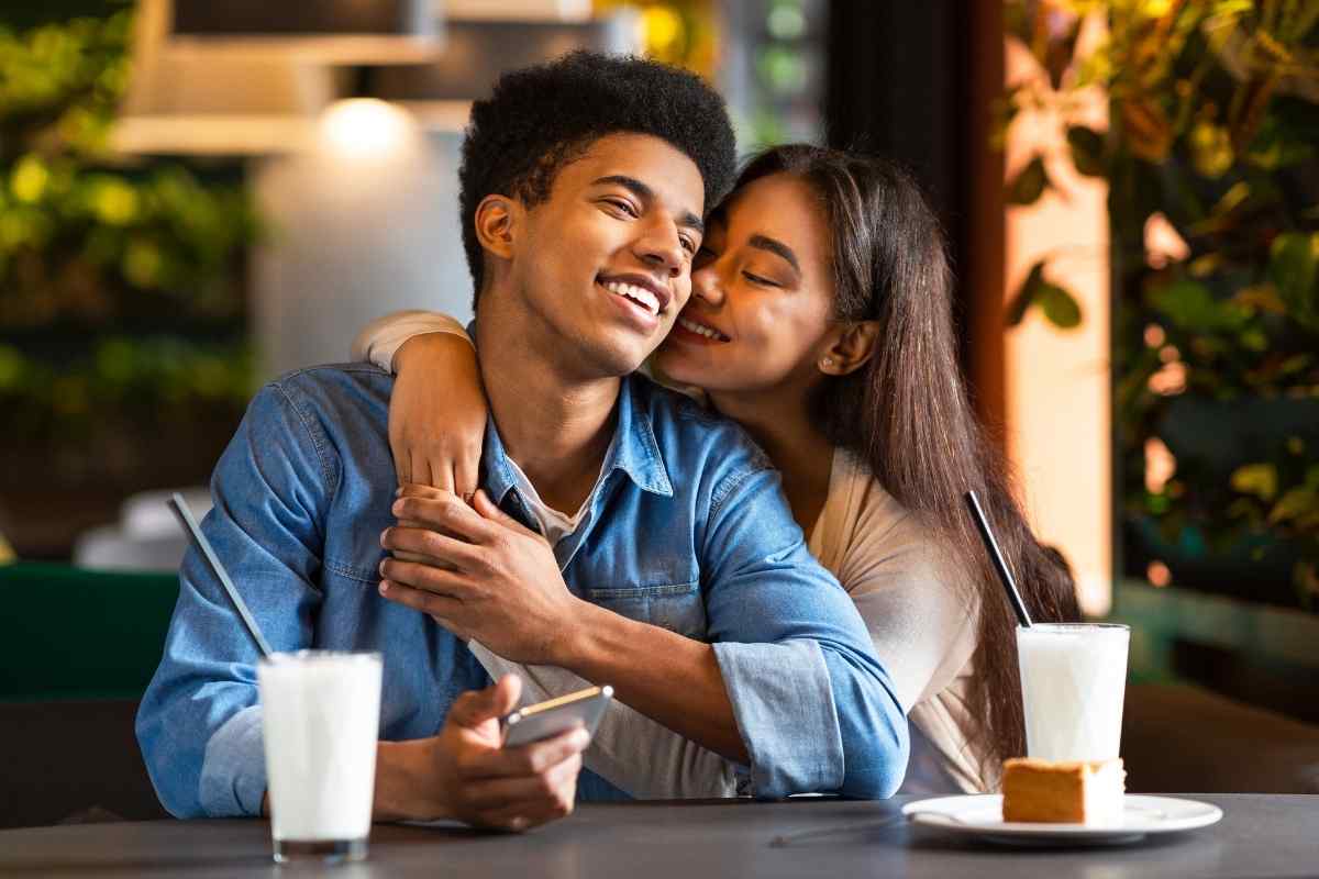 How does a Scorpio Woman Express Love?