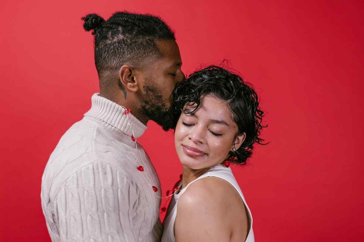 5 Signs A Gemini Man Is Playing You