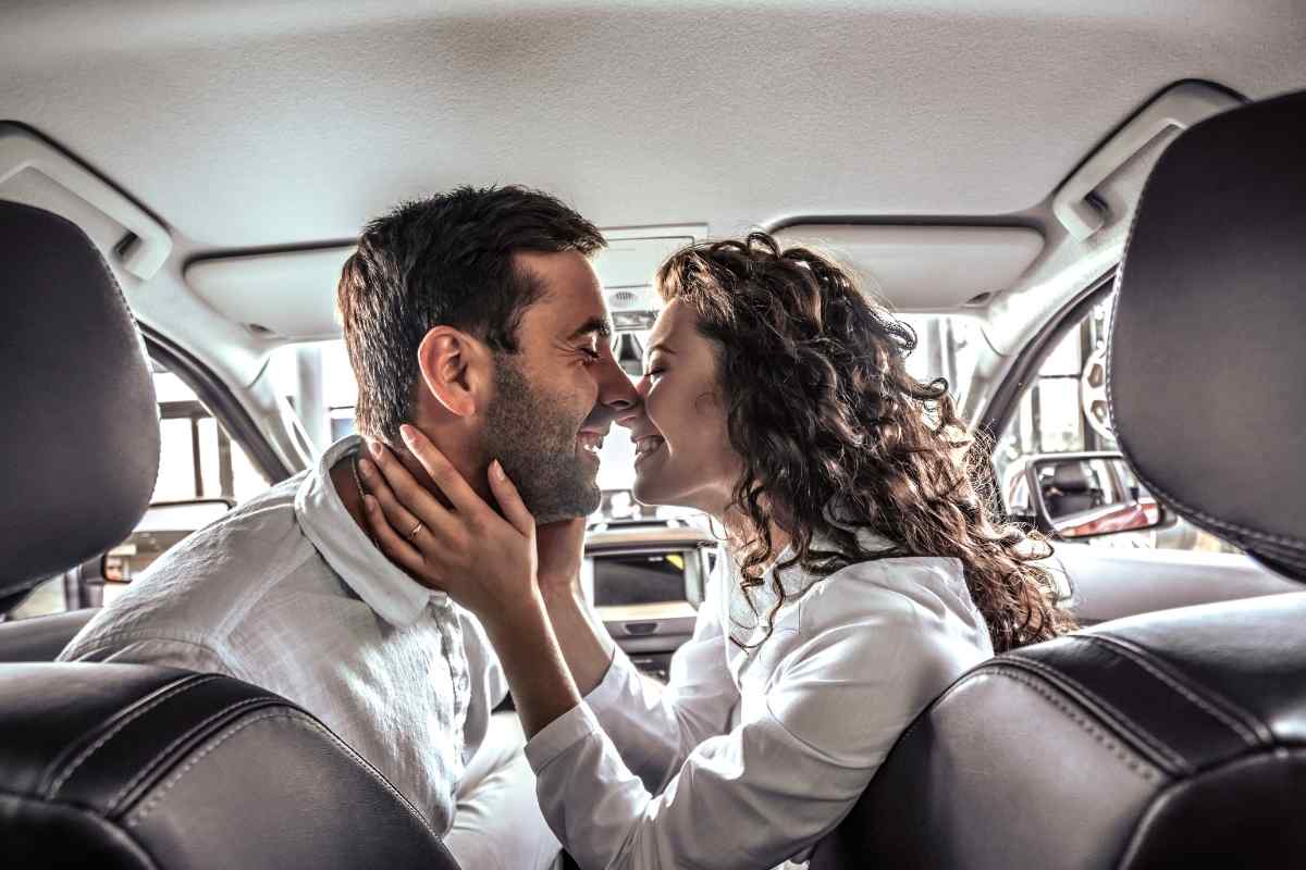 5 Signs A Libra Woman Is Playing You