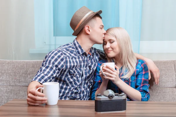 Taurus and Aquarius Moon Compatibility